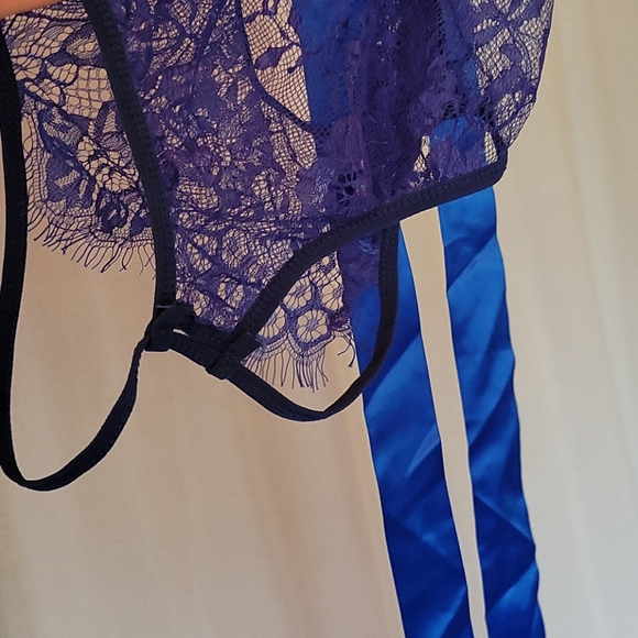 Blue Crotchless Teddy - Picture 3 of 3